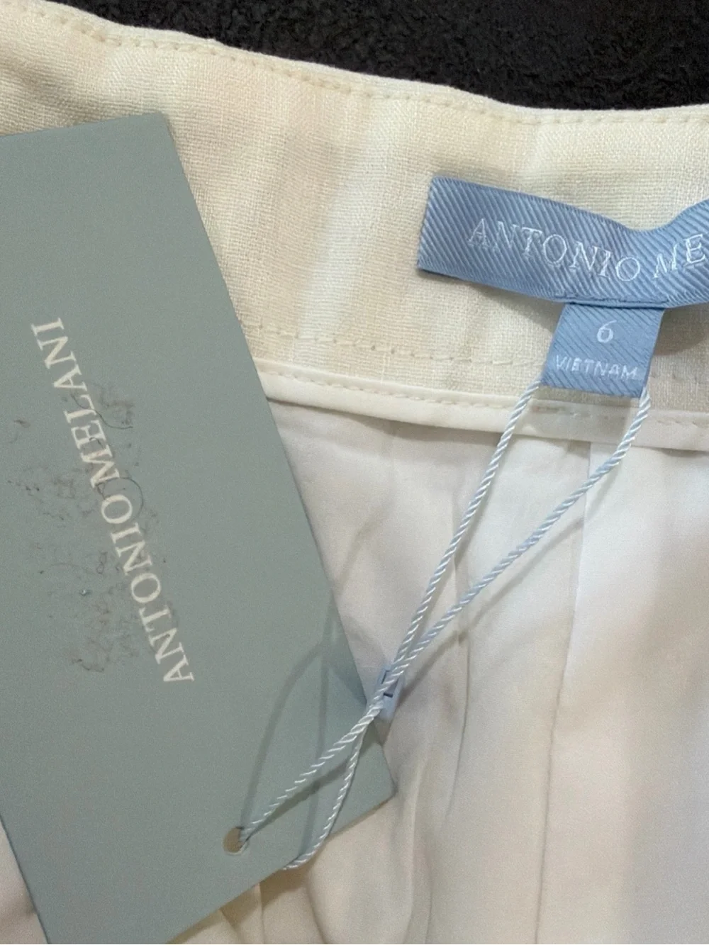 ANTONIO MELANI Cream High-Waist Pleated Shorts